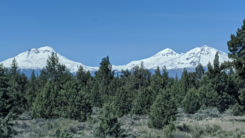 Sisters Mountains-Drive to Waldport-OR