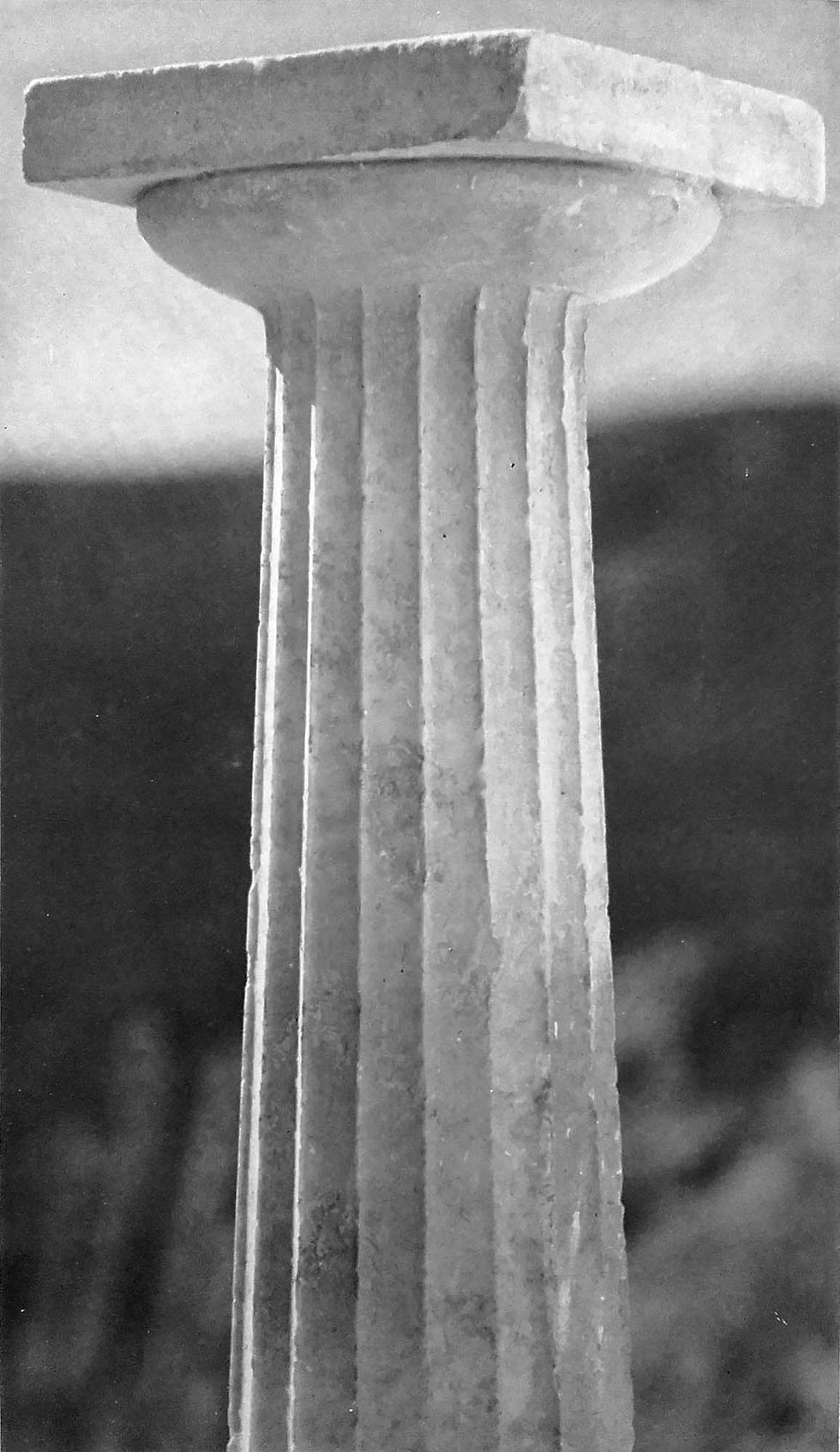 148.Colonnette dorique