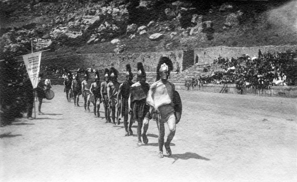 Αρχαίο Στάδιο Δελφών, δεκαετία 1930, Δελ