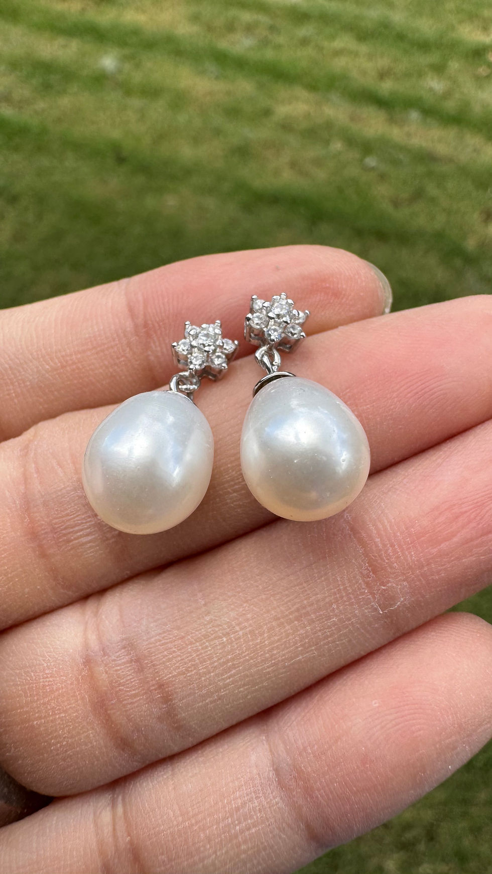 Thumbnail: Celestial Bloom Pearl Earrings