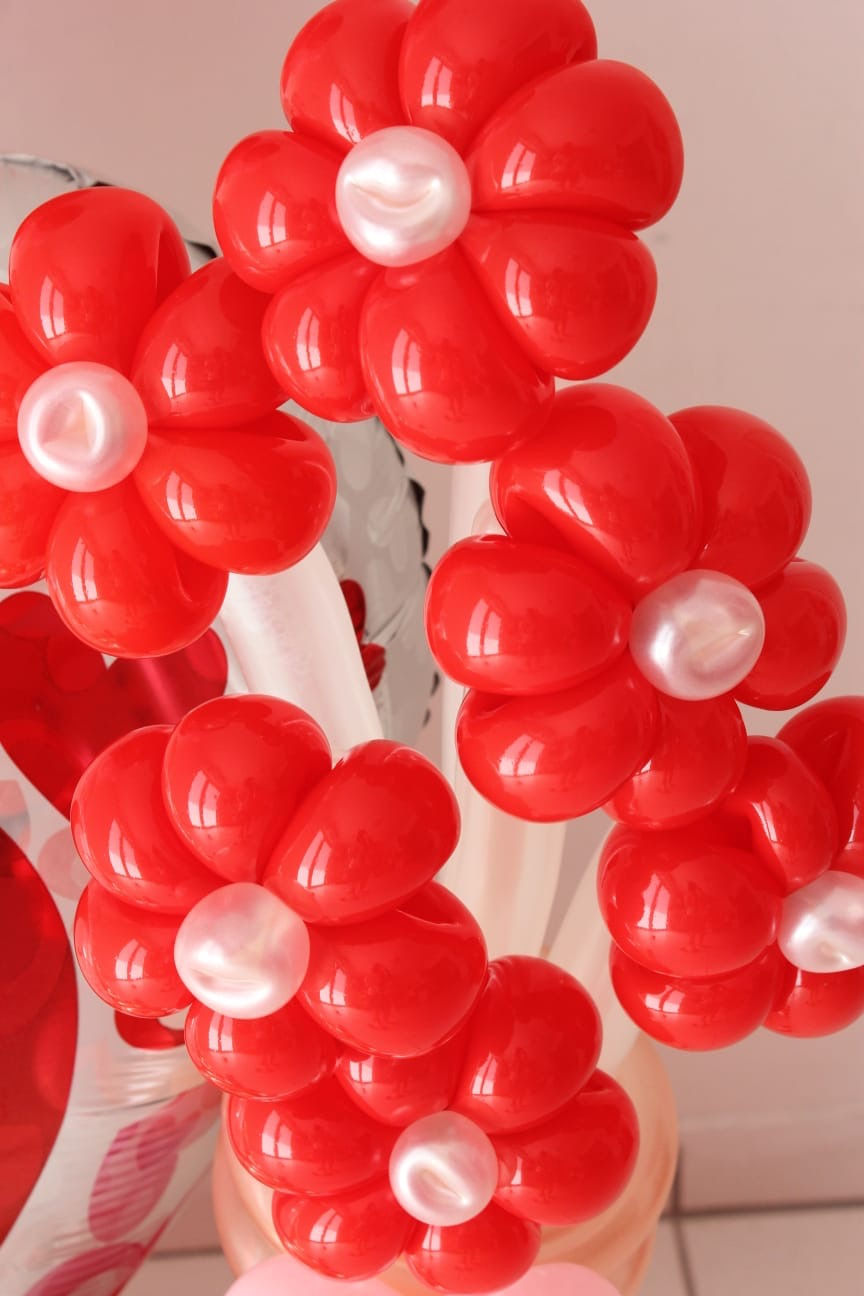 Thumbnail: LOVE Balloon Bouquet 🌹❤️