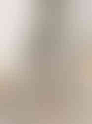 Елегантний жіночий костюм