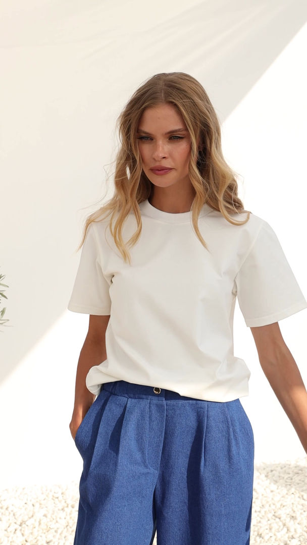Футболка жіноча айворі біла молочна