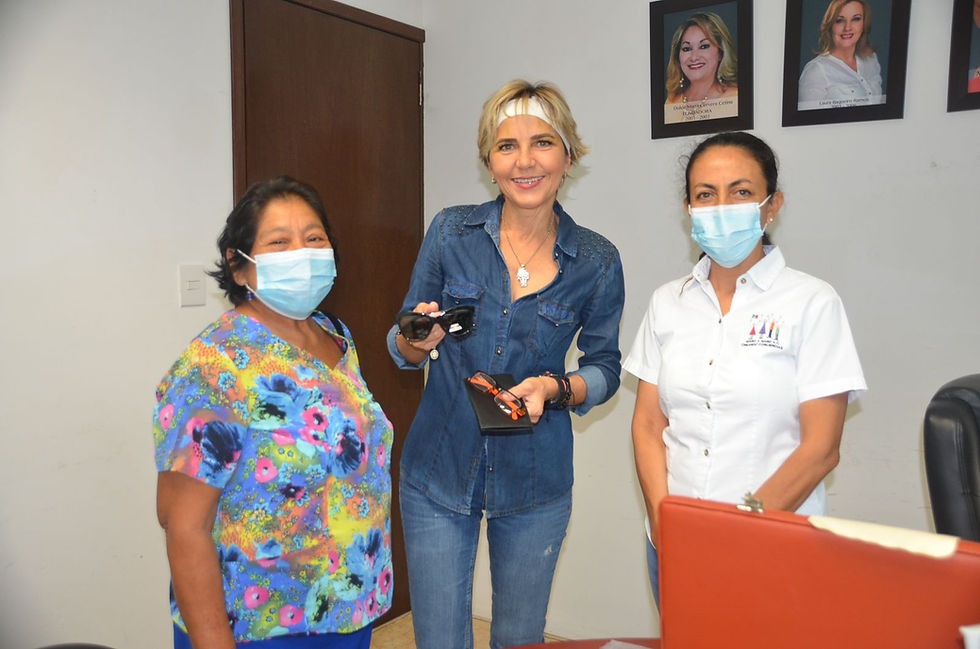 IMEC OFRECE LENTES A BAJO COSTO A FAMILIAS CAMPECHANAS