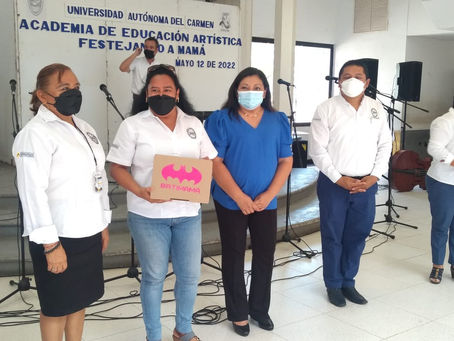 Preparatoria del Campus II realiza el festival artístico “Festejando a Mamá”