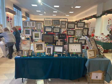 Retrouvez-moi au marché de Noël de la ville de Bougival aujourd'hui et demain de 10h à 18h à la Fondation Bouzemont. Je suis en compagnie de l'artiste peintre Séverine Coatalen Dubut. Nous-vous attendons !! Fondation Bouzemont 10 rue du Général Leclerc 78380 Bougival.