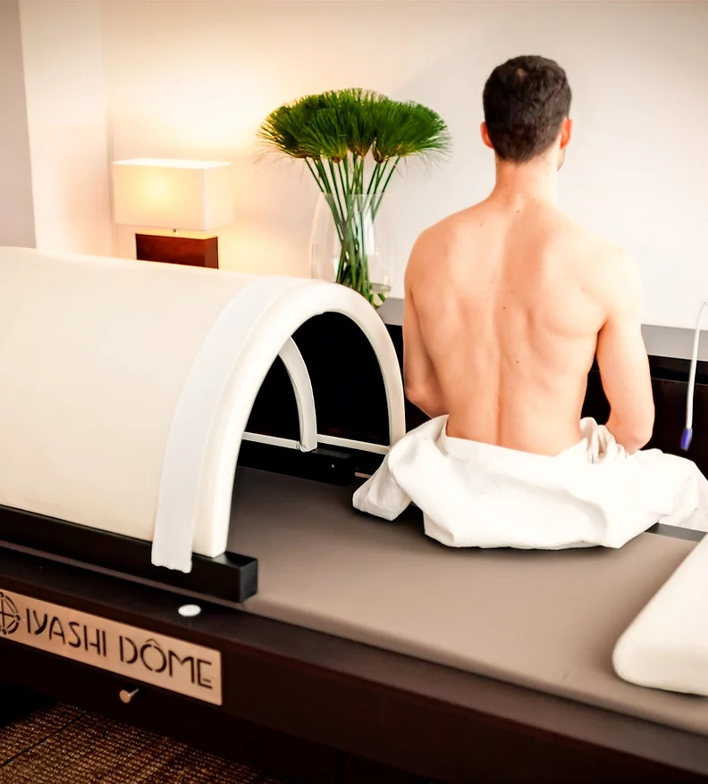 Blooming SPA for body and mind Le Vésinet et un cocon de santé et de beauté où chacun trouverait son chemin d’amour et de guérison vers soi-même, pour un épanouissement personnel toujours plus profond. Se relâcher, se relaxer, revivre. Hélène David : Thérapeute certifiée en soins énergétiques, Soins énergétiques, Radiesthésie - Magnétisme, SPA holistique, Soin de la rose, Archives Akashiques, Iyashi Dôme. Séverine Coatalen Dubut (Seed of Kerala) : Masseuse Ayurvédique du Kerala Réflexologie Ayurvédique - Gua Sha, Réflexologie Ayurvédique. Laetitia Papereux : Hypnothérapeute - Sophrologue Reiki - Traitement des allergies.