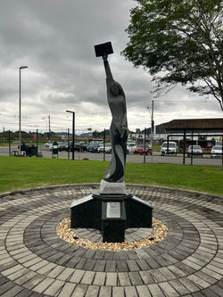 Escultura Sabedoria (2)