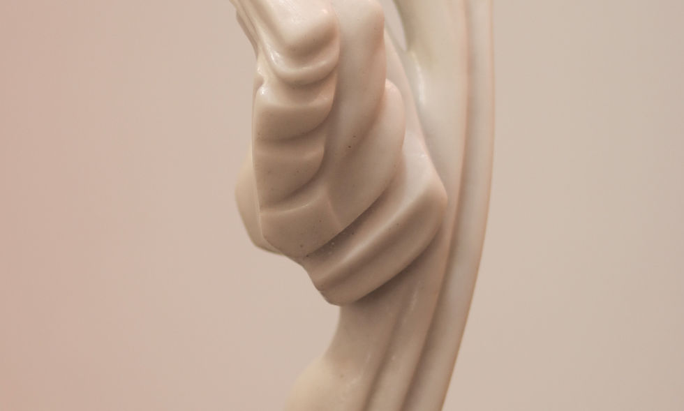 Escultura do artista Pita Camargo