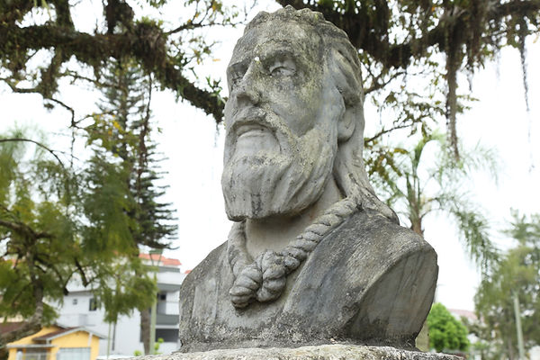 Busto Tiradentes
