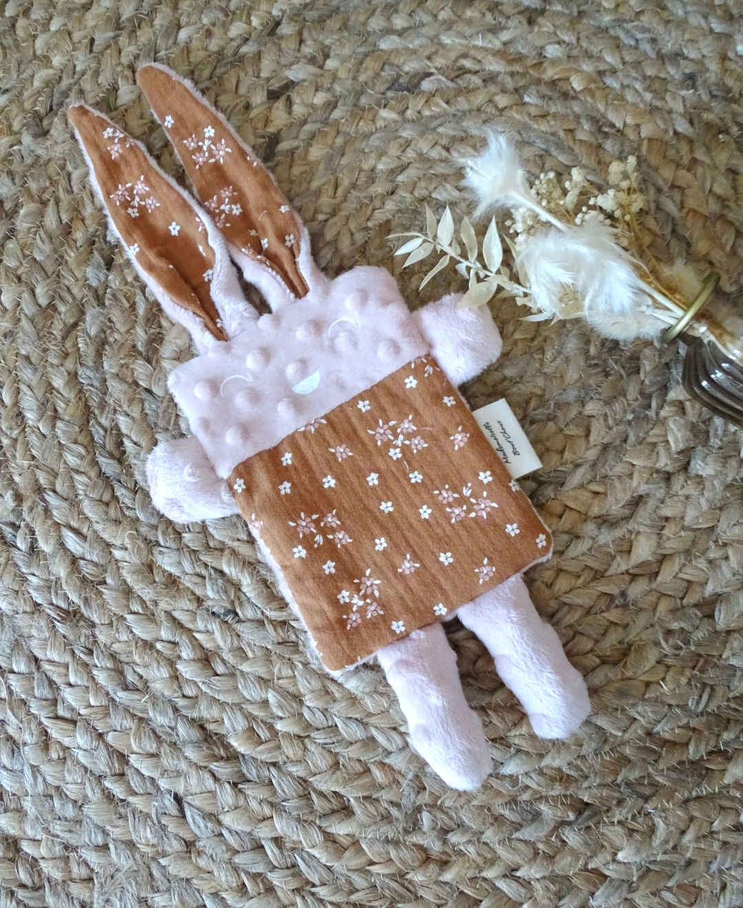 Doudou Fleur rose/marron