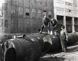 Filling Sperm Oil Casks