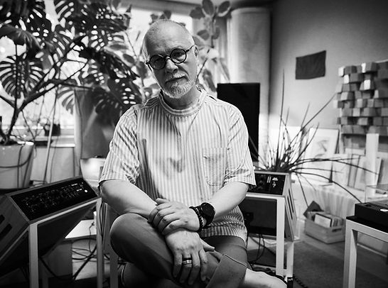 Approaching Sound by Stephan Mathieu | Schwebung Mastering