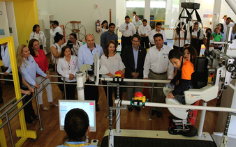 Asisten alcaldesa Alma Laura Amparán y presidenta del Sistema DIF Altamira, Alma Laura Hernández al 