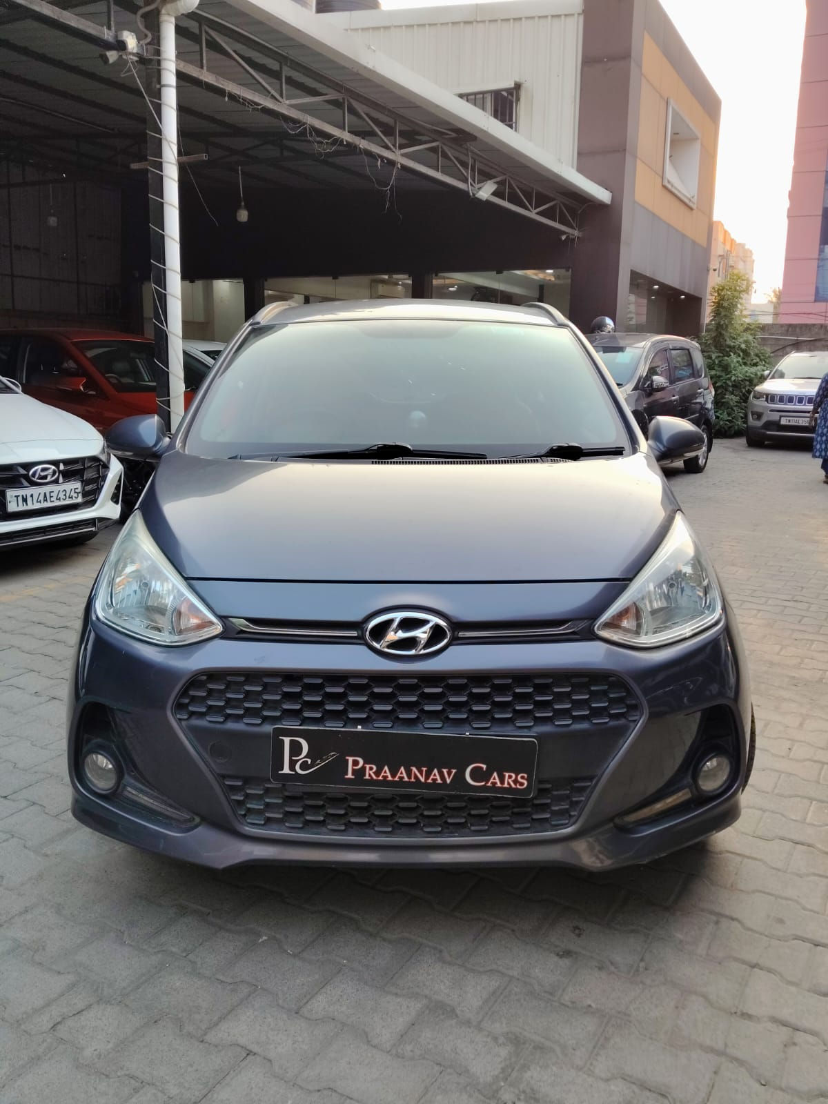 FRONT VIEW