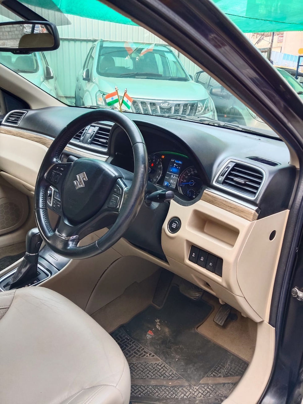 Thumbnail: DRIVING SEAT STEERING VIEW
