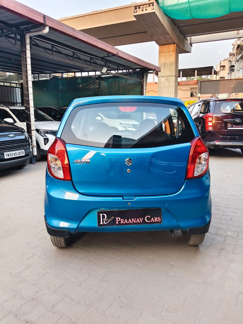 Thumbnail: BACK  VIEW