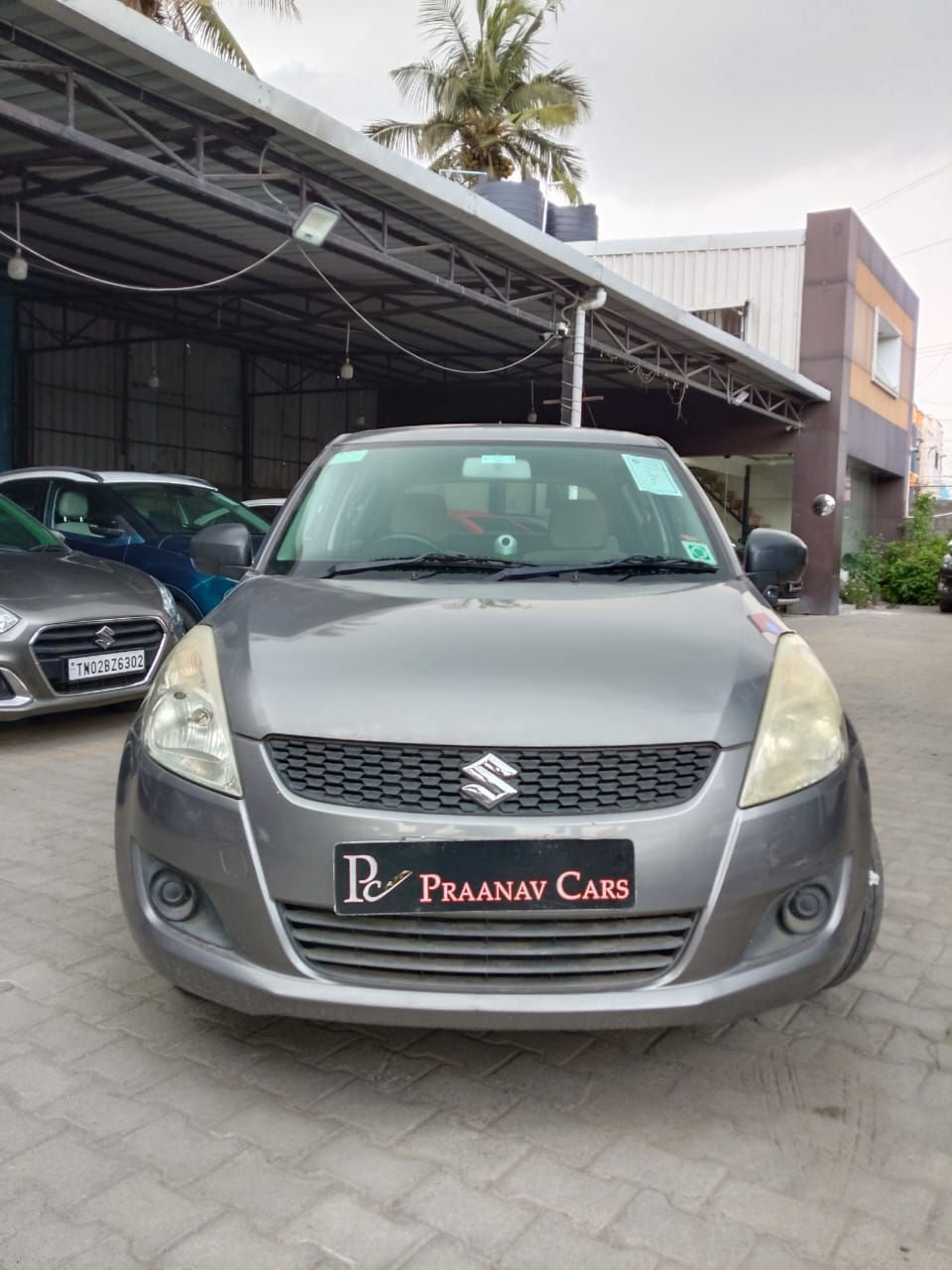 Maruti Suzuki Swift LXi – Petrol