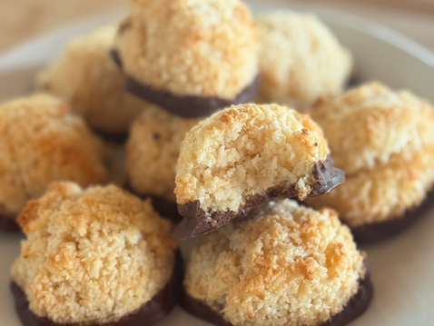 Coconut Macaroons (Baked)