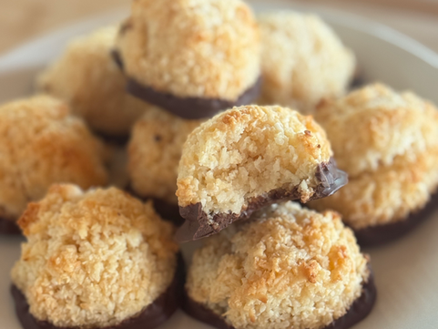 Coconut Macaroons (Baked)