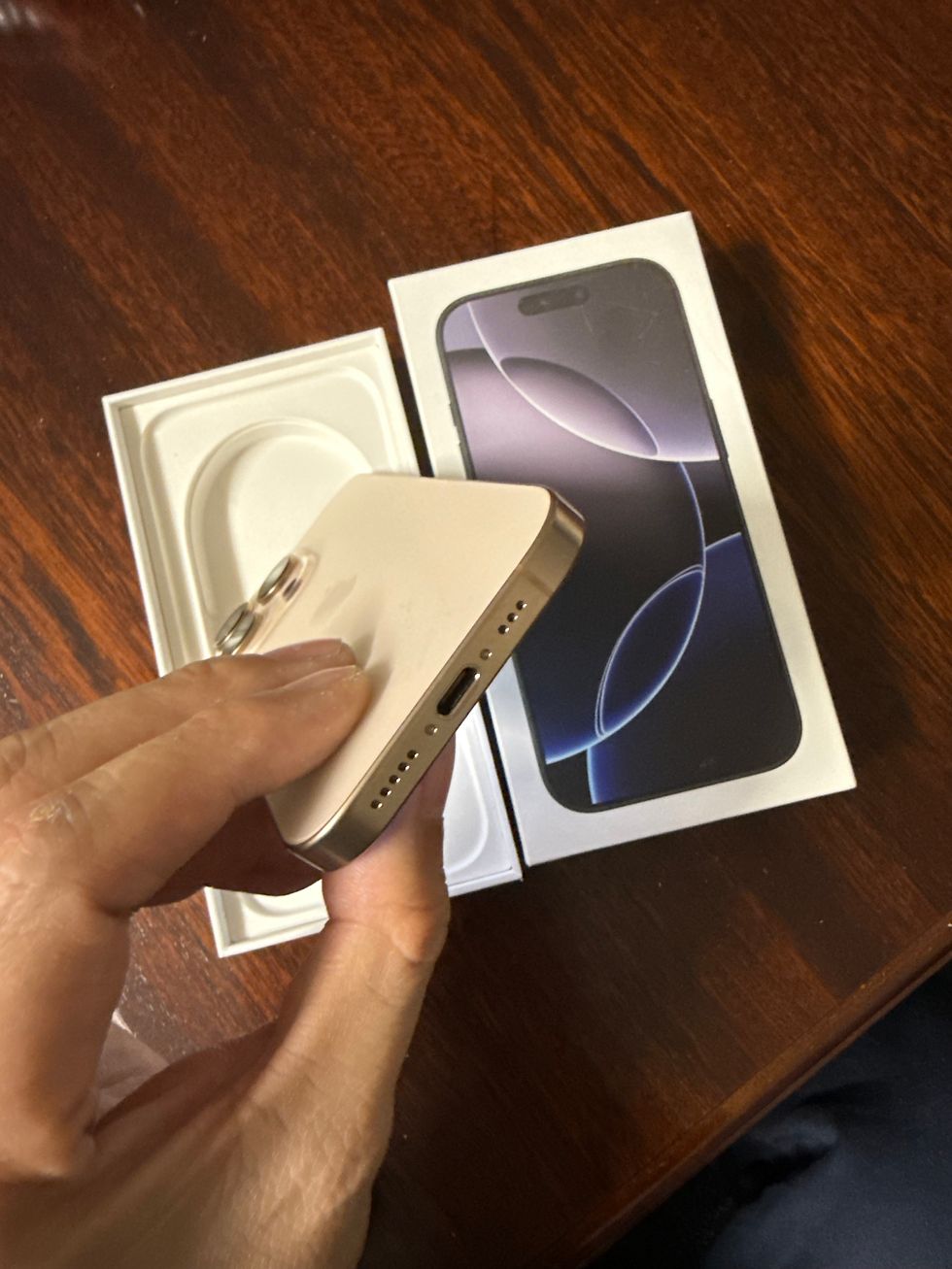 Miniatyrbilde: Apple iPhone 16pro / 256gb / 100% batteri
