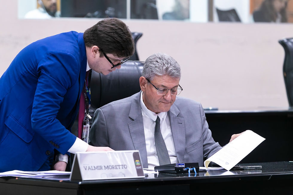 ALMT aprova projetos de Moretto