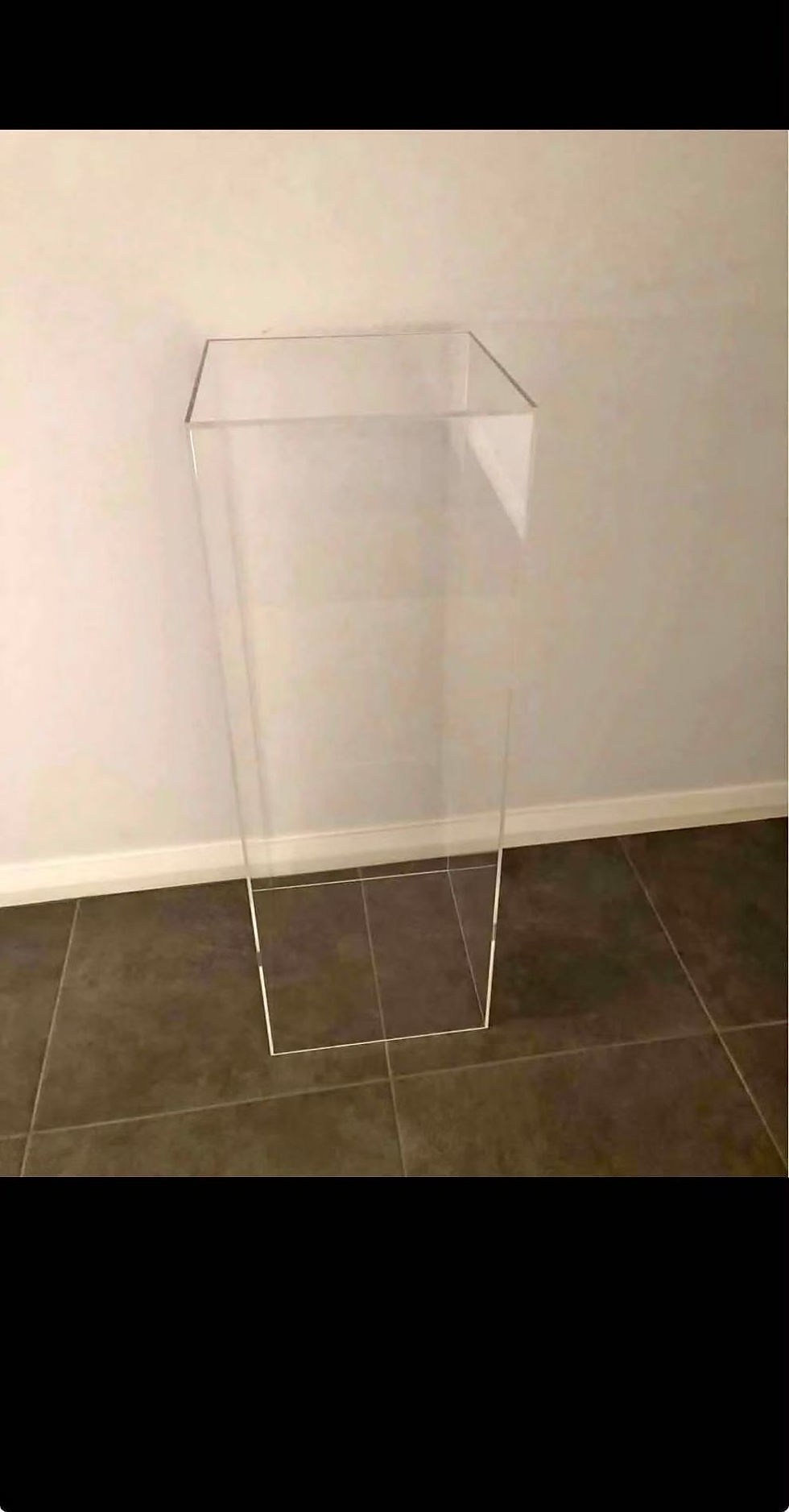 Thumbnail: 3mm acrylic plinth