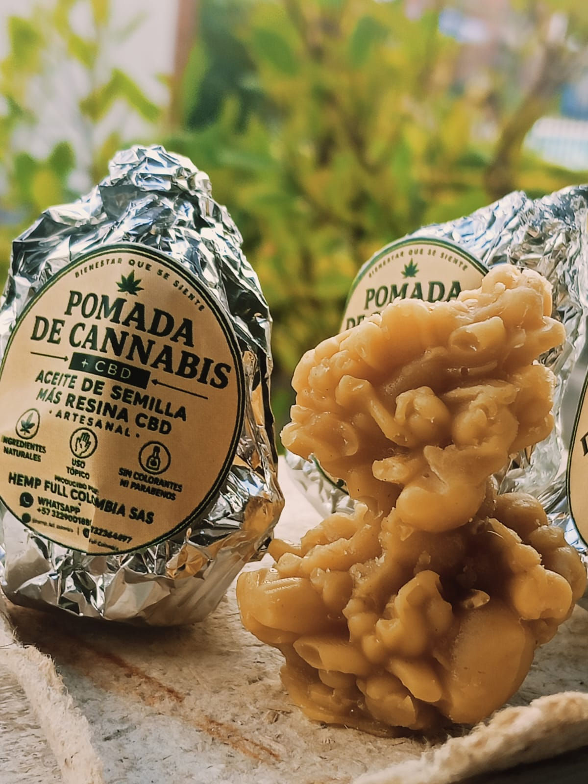 Pomada Sólida de Cannabis + CBD en Forma de Cogollo