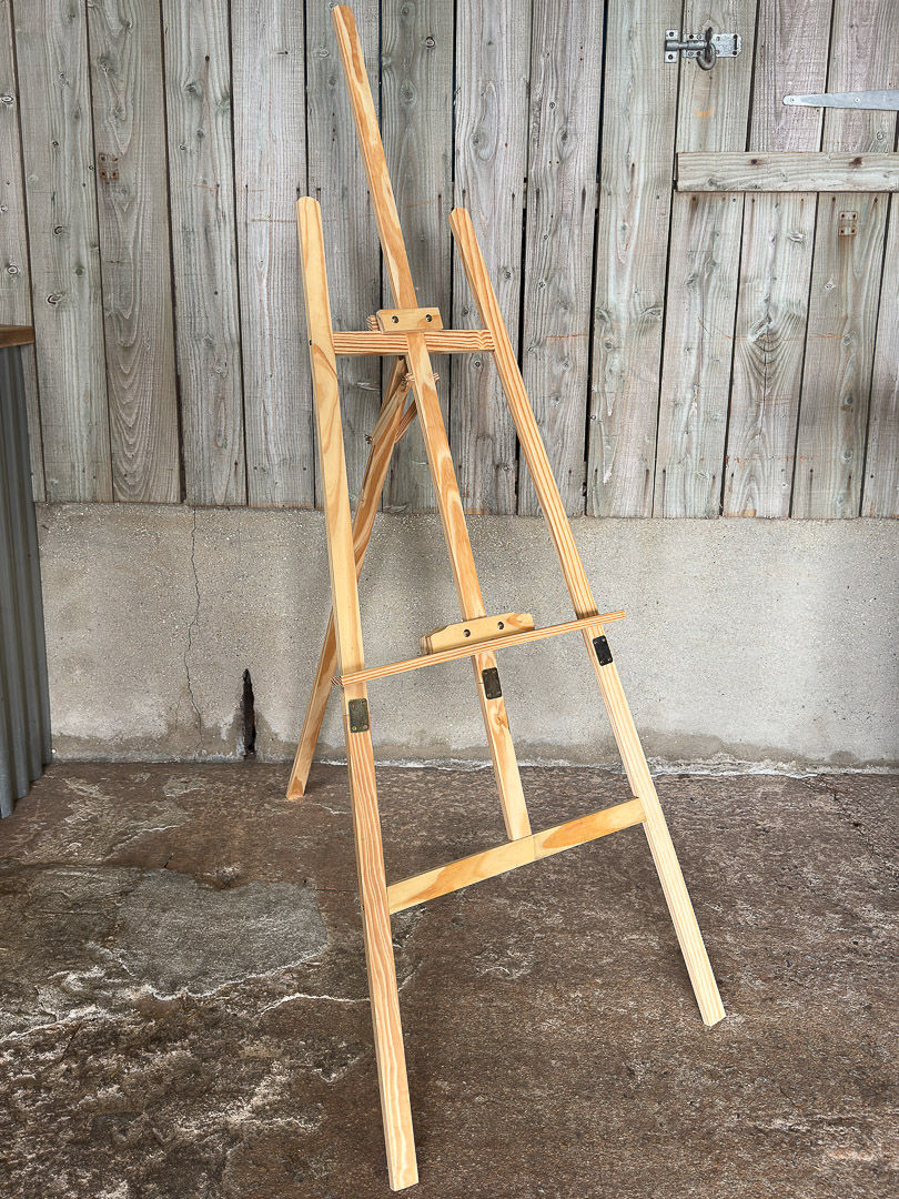Thumbnail: Easels