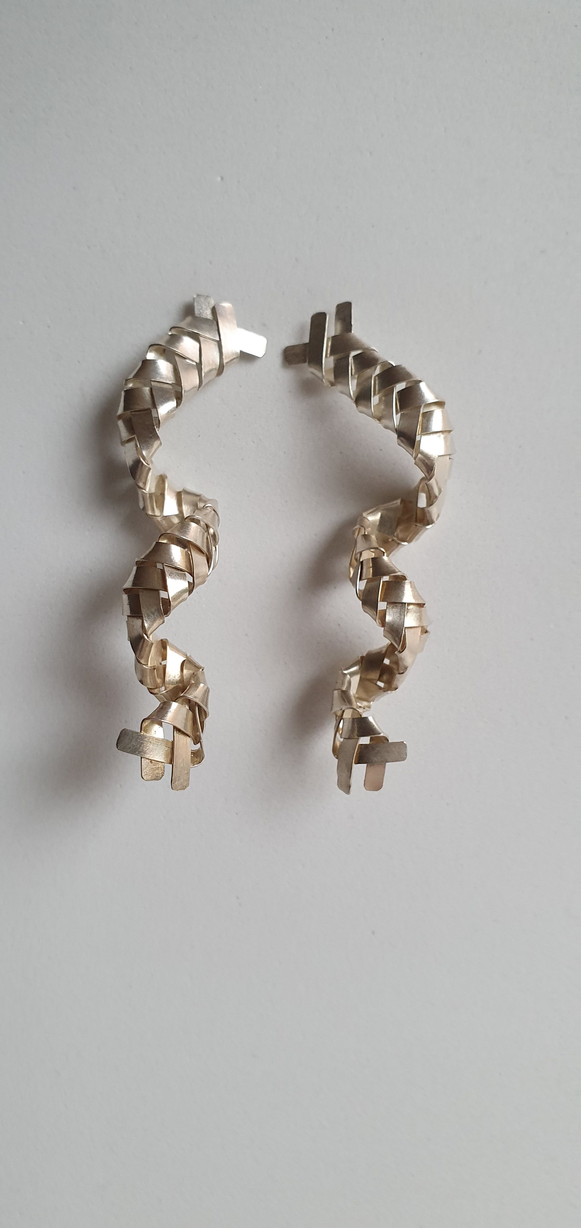 ARETES TRENZA ESPIRAL MEDIANOS plata