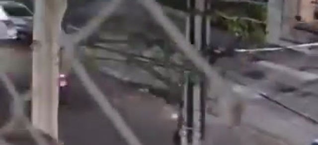 Homem implora para não ser assaltado e vÃdeo impressiona