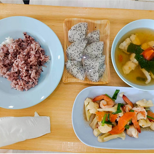 การดูแลโภชนาการสำหรับผู้สูงอายุและผู้ป่วย: รากฐานของสุขภาพที่ดี
