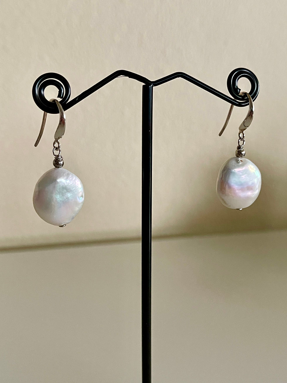 Thumbnail: Silver 925 Freshwater coin shape pearl pierced earrings