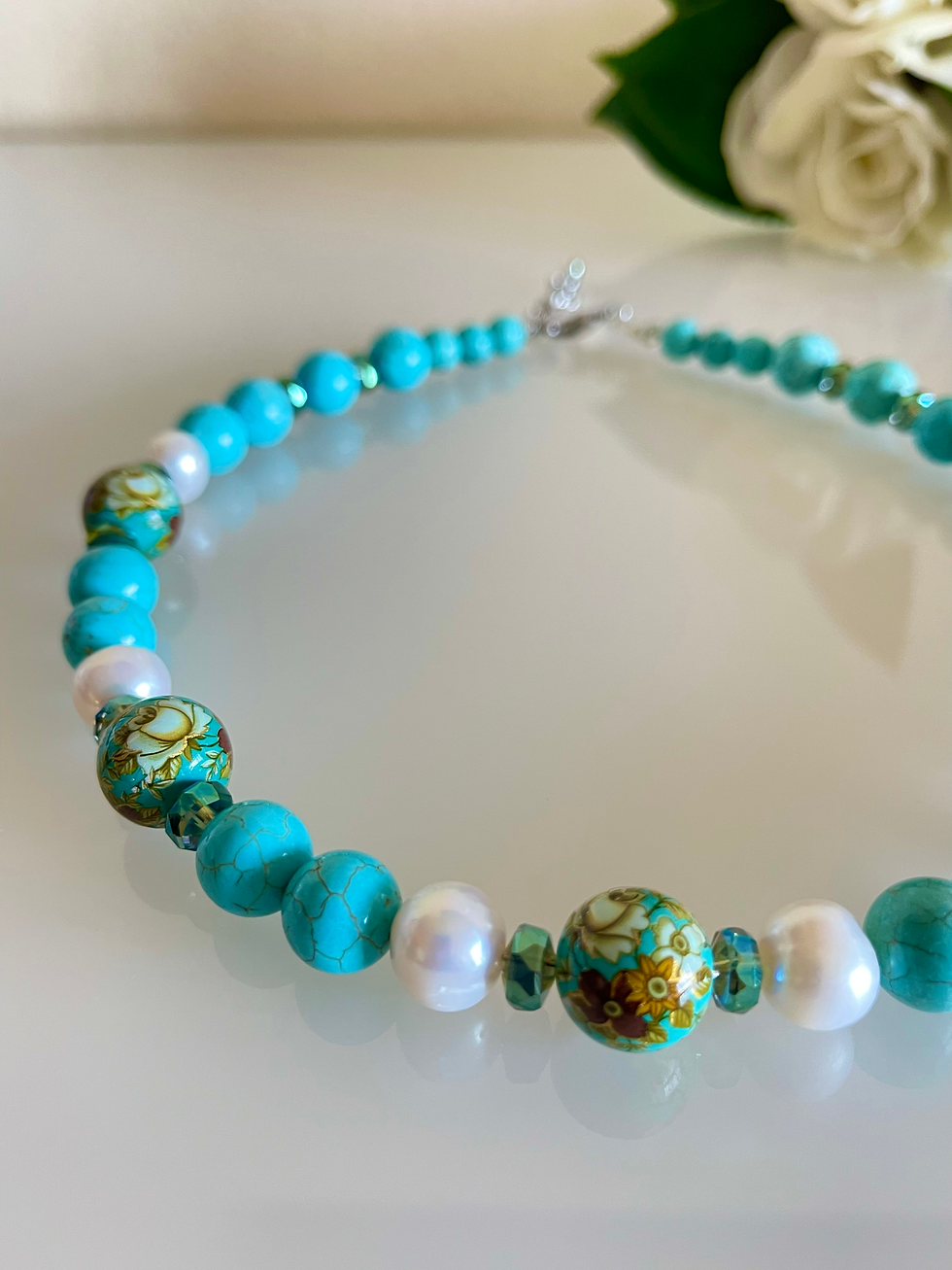 Thumbnail: Japanese Tensha beads F/W pearl and howlite necklace