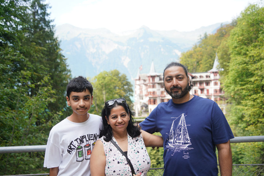 Family Photographer in Lungern, Switzerland