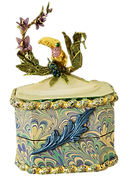 toucan w grapes_clipped_rev_1_edited.png