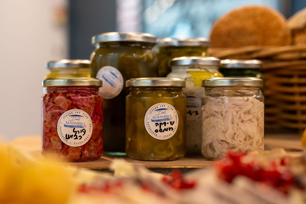 תמונה ממוזערת: סט צנצנות למלא את המקרר במשרד