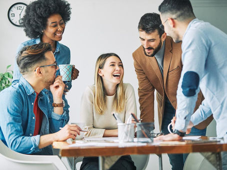 Automatización del Centro de Contacto: Cómo Mejorar las Experiencias de los Clientes y los Empleados