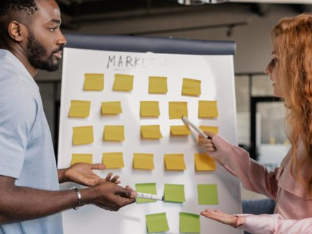 ¿Qué debes tomar en cuenta al realizar una estrategia de marketing?