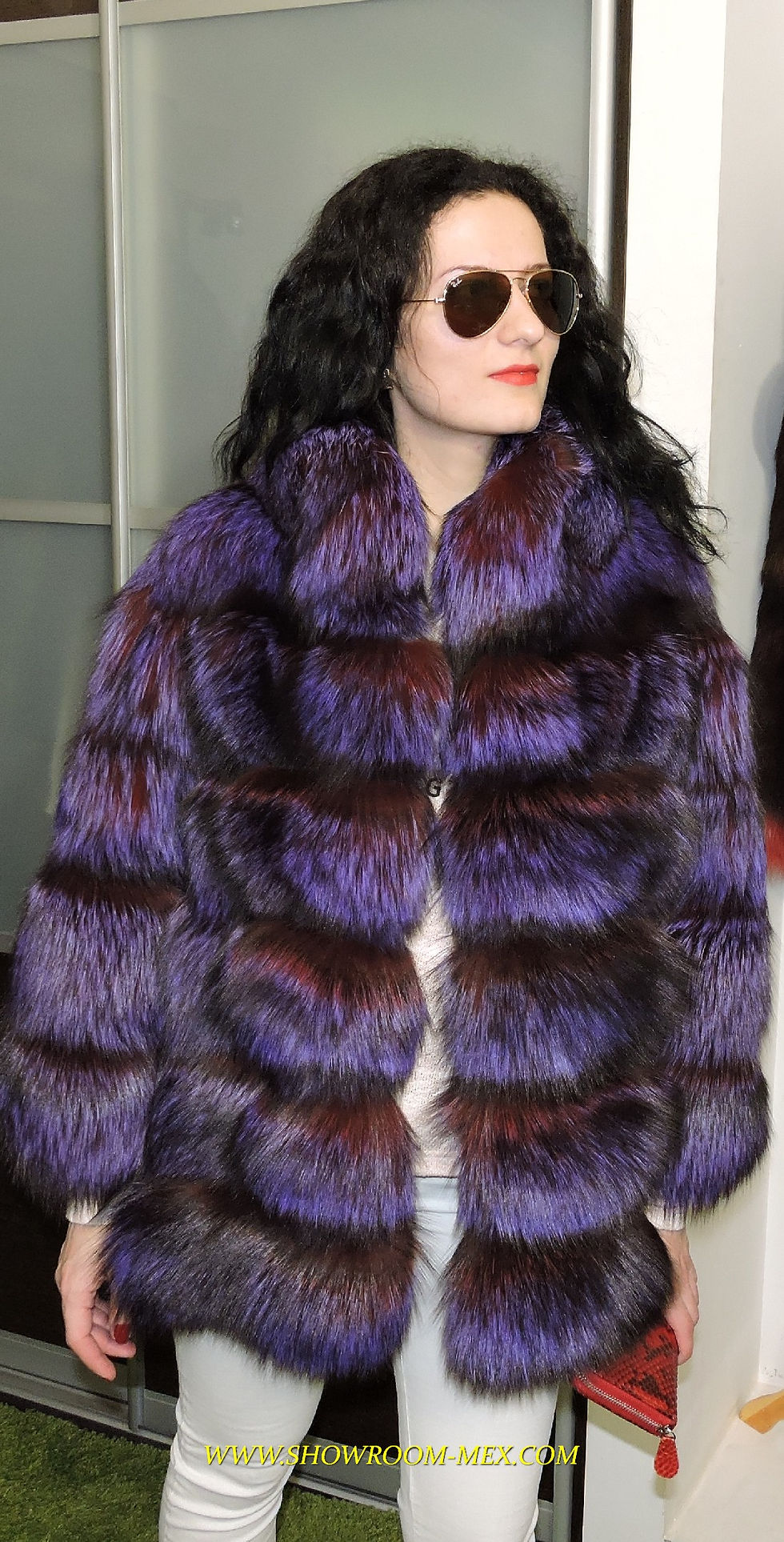 Миниатюра: Шубка из лисы LUXURY FOX ROYAL FUR  поперечка