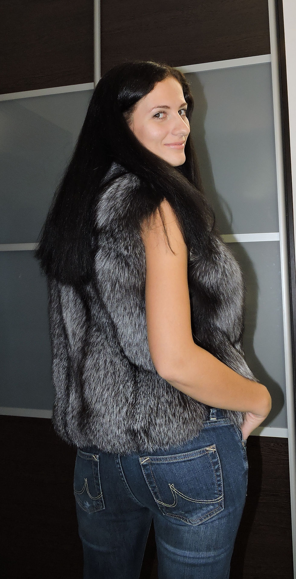 Миниатюра: Жилетка из  чернобурки