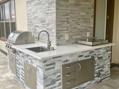 Make Your Home the Party Destination with a Custom Outdoor Kitchen