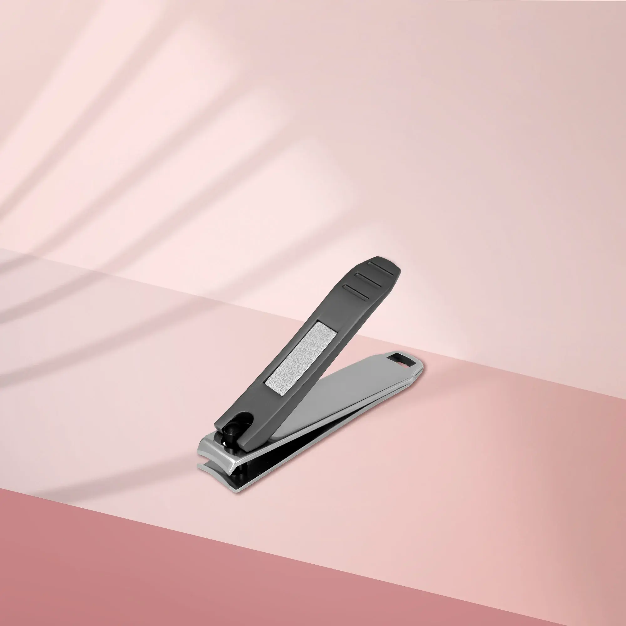 Nagelknipser mit schwarzem, matten griff und Feile BEAUTY & CARE 50 (klein)