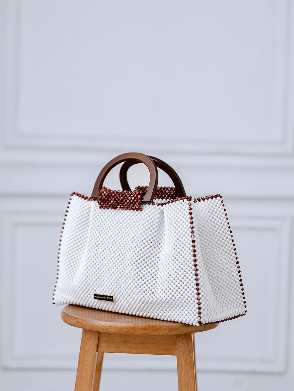 Lethabo - White  (Marble Burgundy Outline)