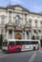 Bus devant l’hôtel de Ville. 1992