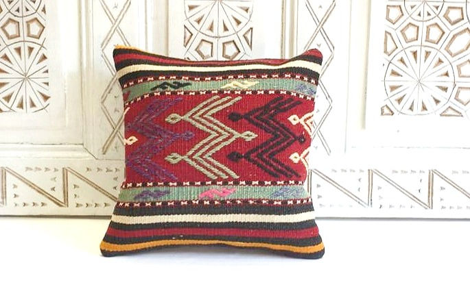 Kilim Throw Pillow                                                       40x40cm