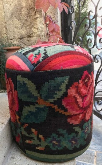 縮圖：Karabagh Rose -Vintage kilim Pouf x 4