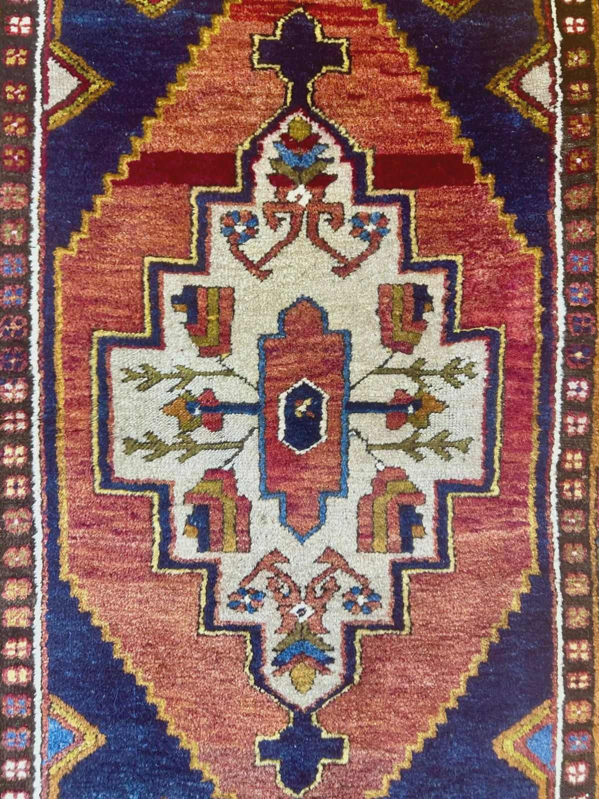 VintageYahyali Carpet