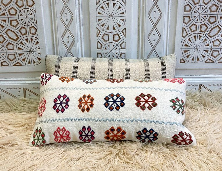 縮圖：Boho Flower Pillow                                                       60x30cm