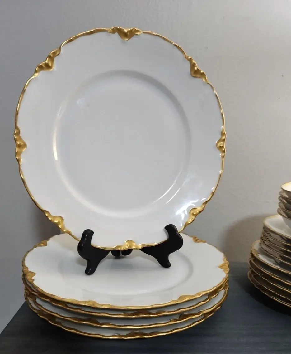 Thumbnail: 1926 REX Bavaria Gold Scalloped 30 Piece Dinnerware Set - 5 Settings